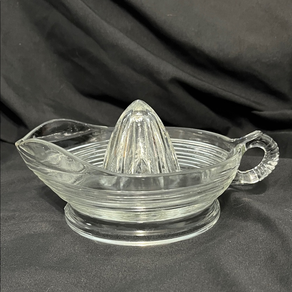 VINTAGE Anchor Hocking DEPRESSION GLASS MANHATTAN CITRUS REAMER 6''